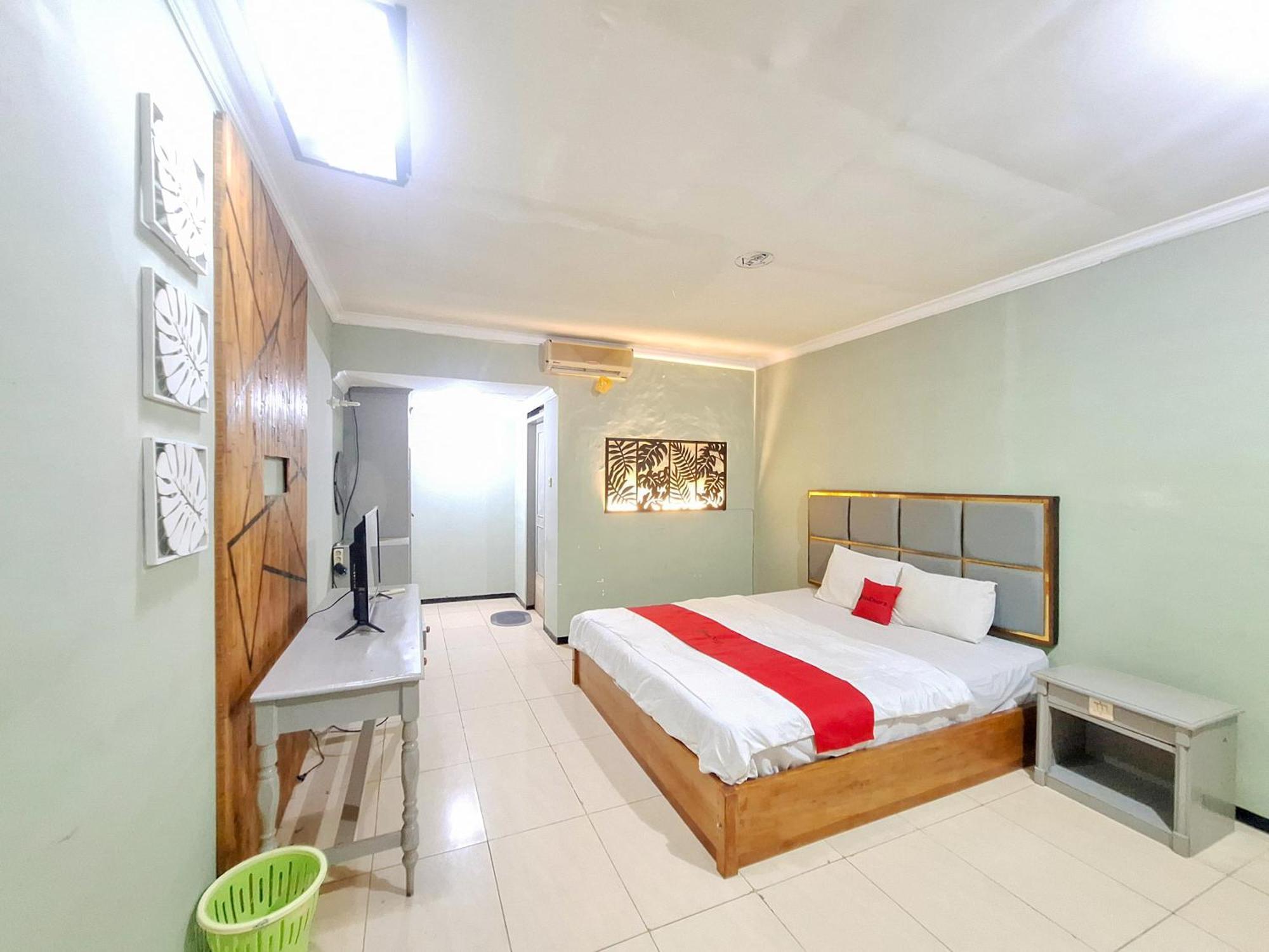 Reddoorz Near Stadion Semeru Lumajang Jawa Timur Dış mekan fotoğraf