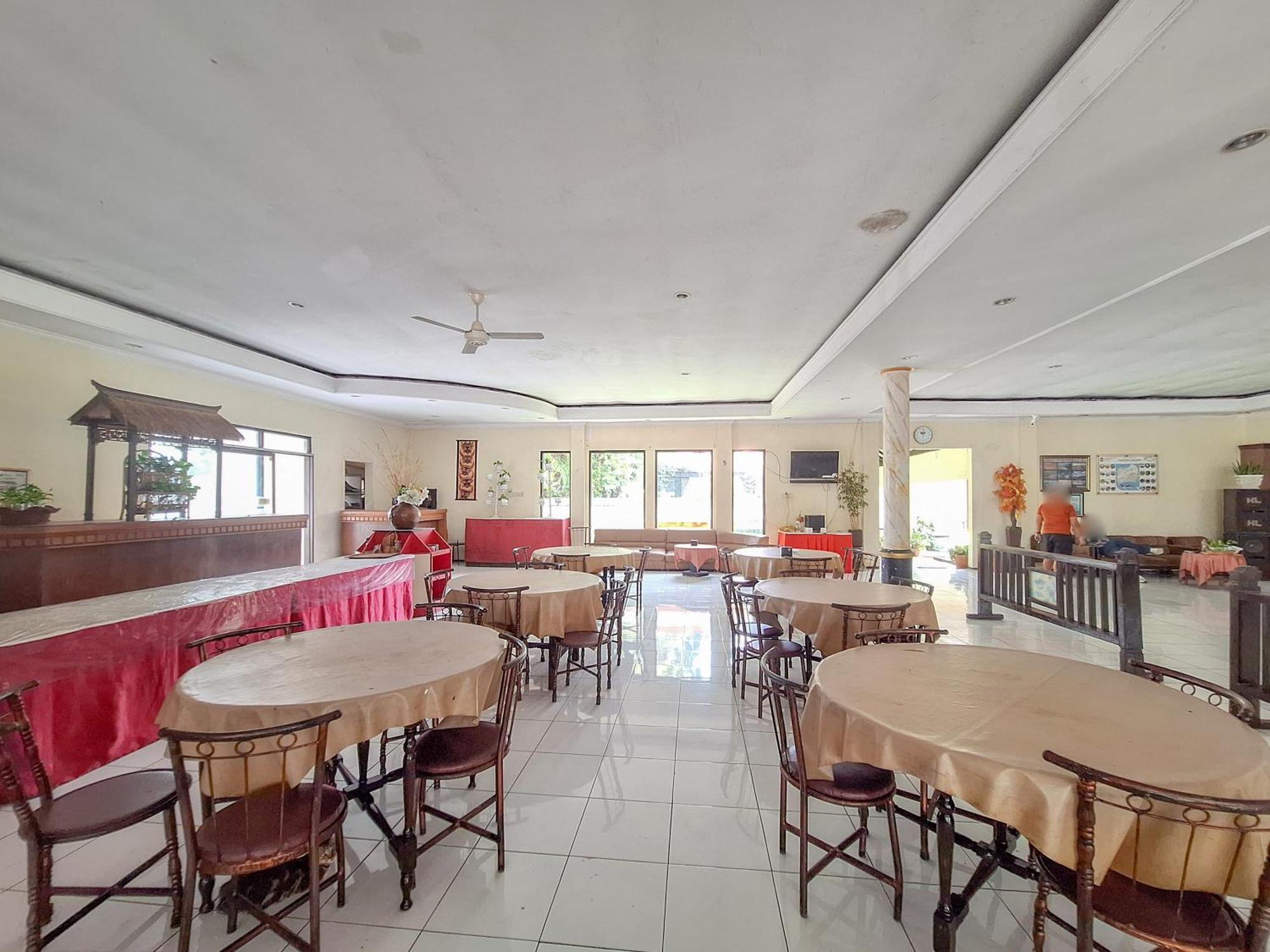 Reddoorz Near Stadion Semeru Lumajang Jawa Timur Dış mekan fotoğraf